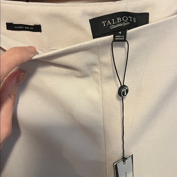 Talbots NWT classic side zip pants size 4 ivory - Picture 2 of 3
